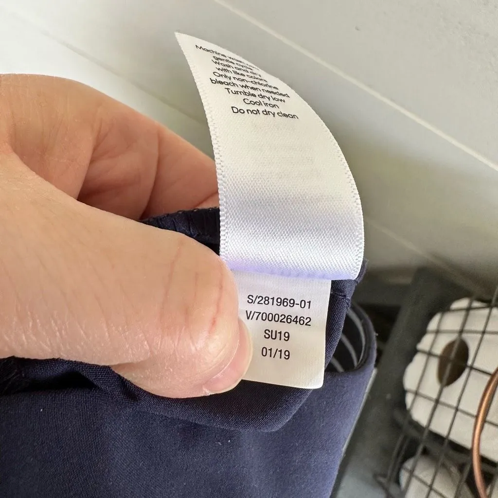 Athleta Women’s 14 Navy Blue Tribeca Crop Pant - Image 6