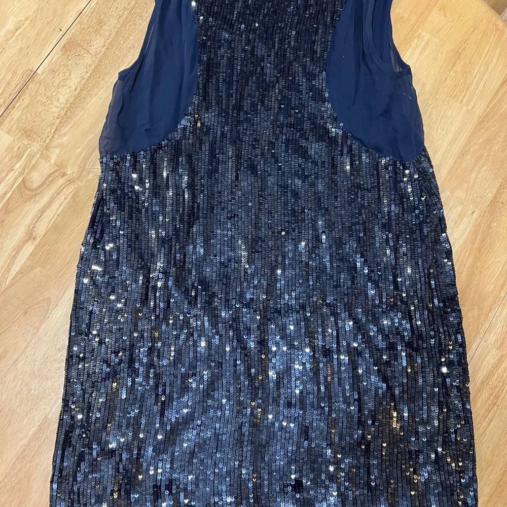 Size 4 Nicole Miller Sleeveless Blue Sequin Round Neck  Shift Dress NEW NO TAGS - Image 4