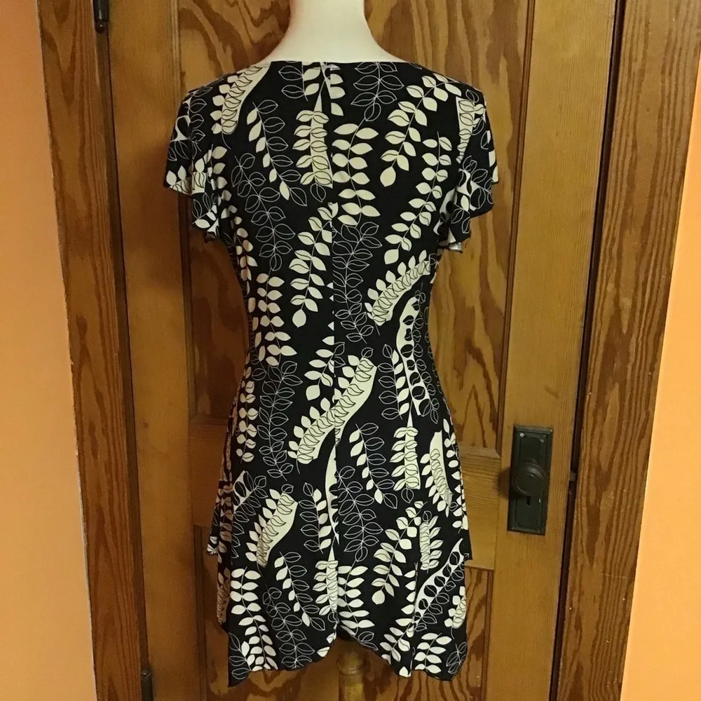 Y2K retro plunging leaves dress Size M - Image 9