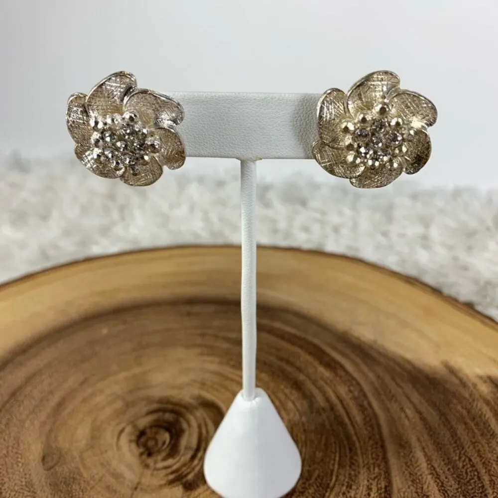 Silver Flower Stud Earrings Rhinestone Center - Image 3