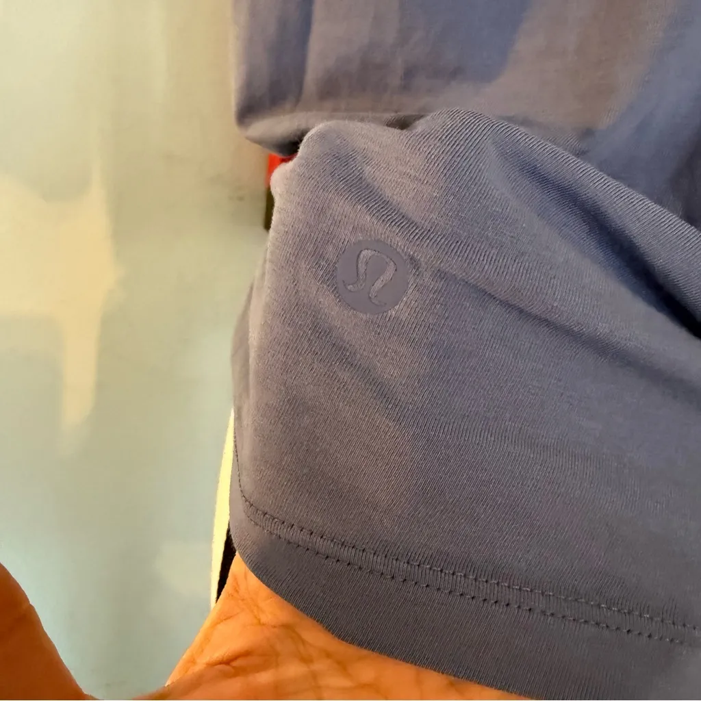 Lululemon Crescent Knot Front purple Blue Training Running Yoga T-Shirt Size 6 - Image 5