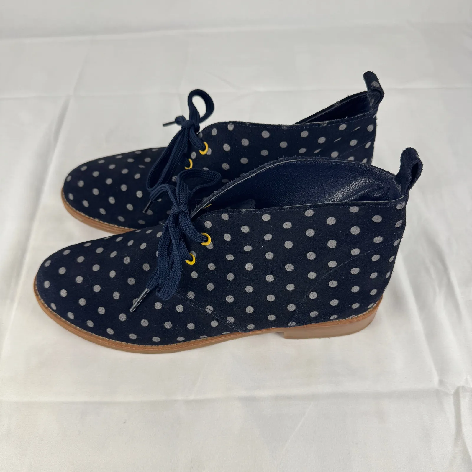 Boden Polka Dot Suede Desert Boots Women’s‎ Size 8 Navy Blue Lace Up Ankle Shoes - Image 3