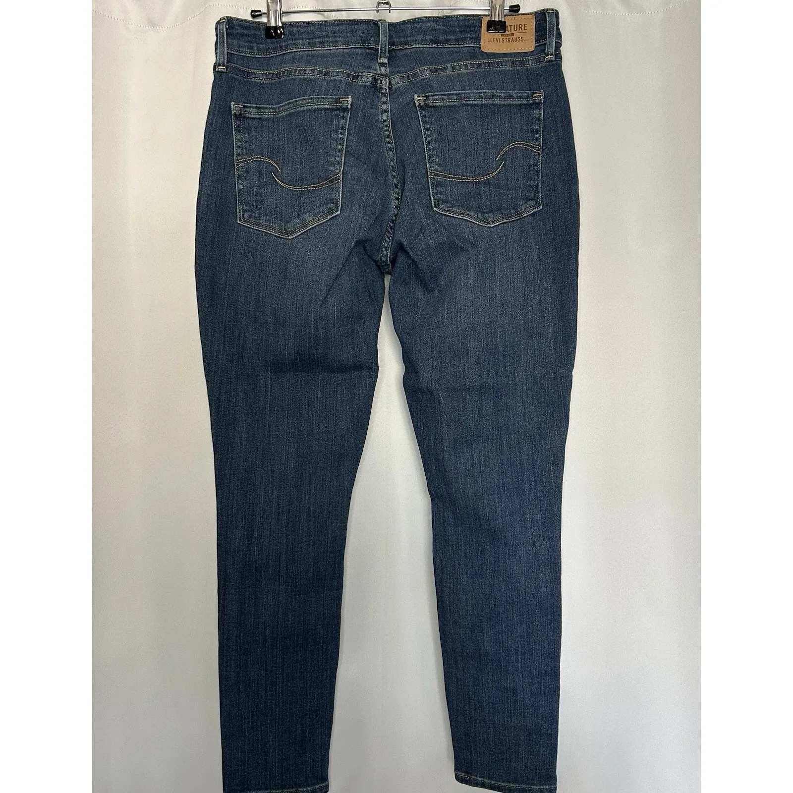 Signature Gold by Levi Strauss Soft MidRise Skinny Medium Wash Stretch Jeans 14S - Image 5