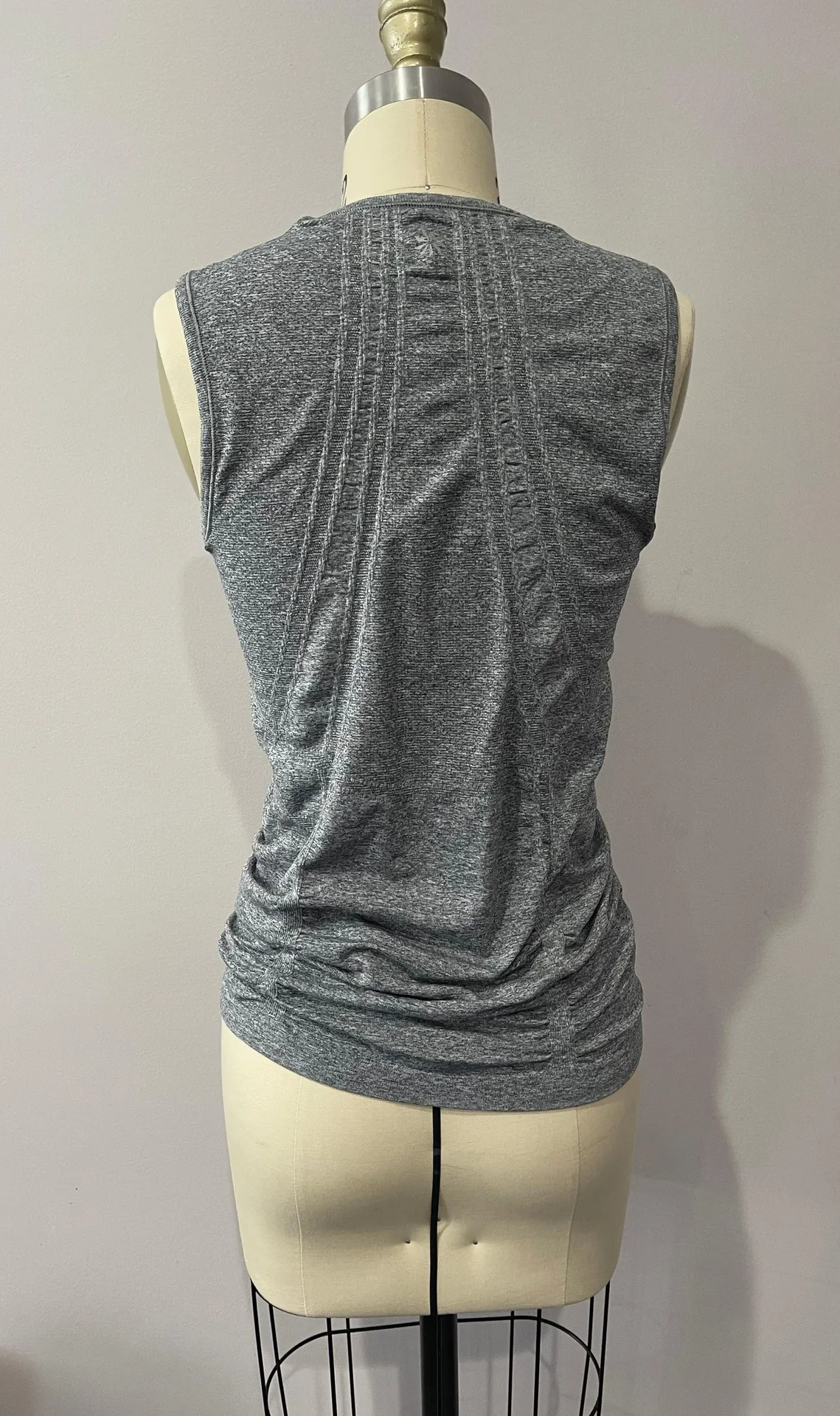 Fast Track Ruched Tank Top - Small - Image 4