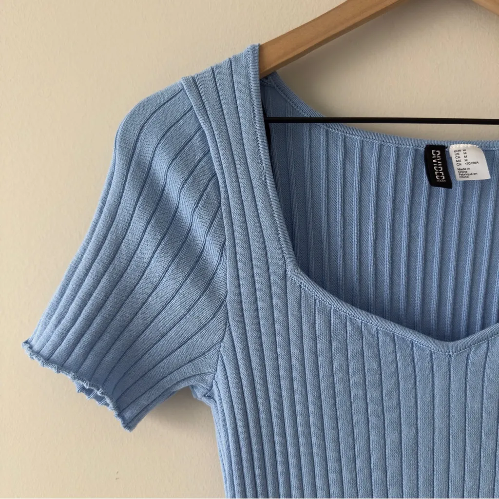 H&M Divided Light Blue Ribbed Midi Dress Slit Sides Short Sleeve Sweetheart EUC - Image 5