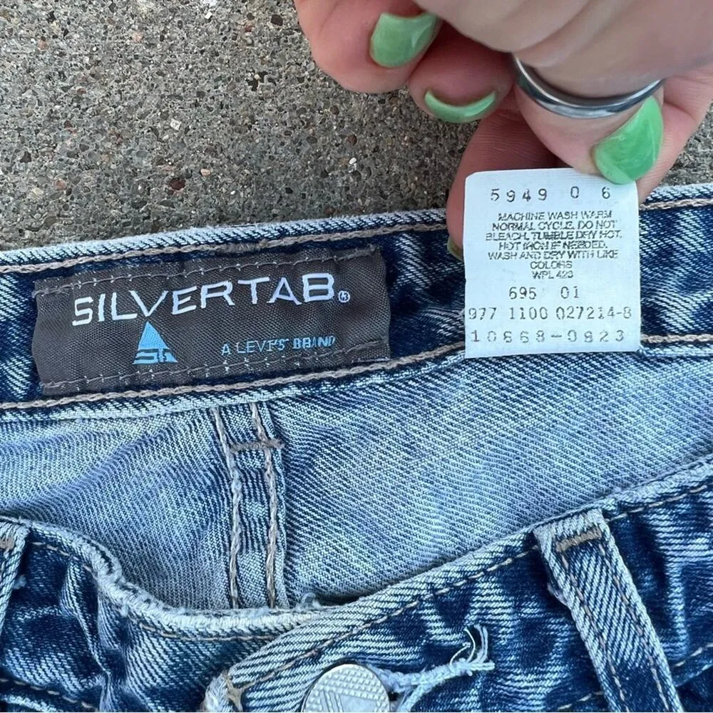 Vintage Y2K Levi’s Silvertab Low Dip flare jeans Women’s 7M - Image 8