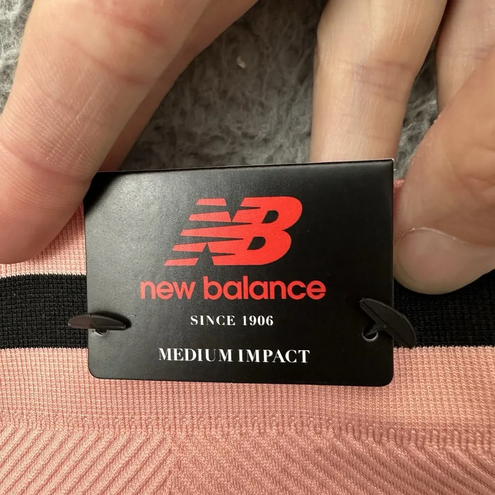 NWT New Balance Medium Impact Sports Bra Peach Pink Black Athletic Women's Large - Image 4