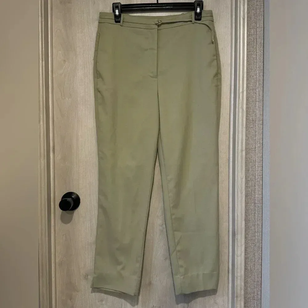 H&M Sage Green Built in Belt Tapered‎ Leg Pants - Size 6 - Image 3