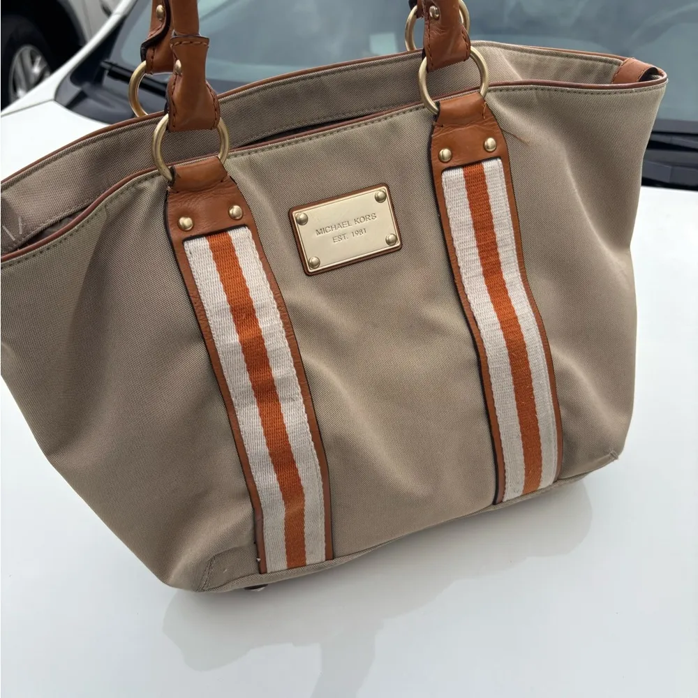Michael Kors Fulton Leather Handle  Tote Bag! - Image 3