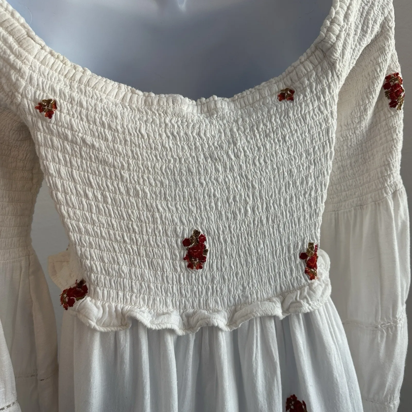 Free People Women's White Embroidered Smocked Boho Dress, Sz: L (b31) - Image 6