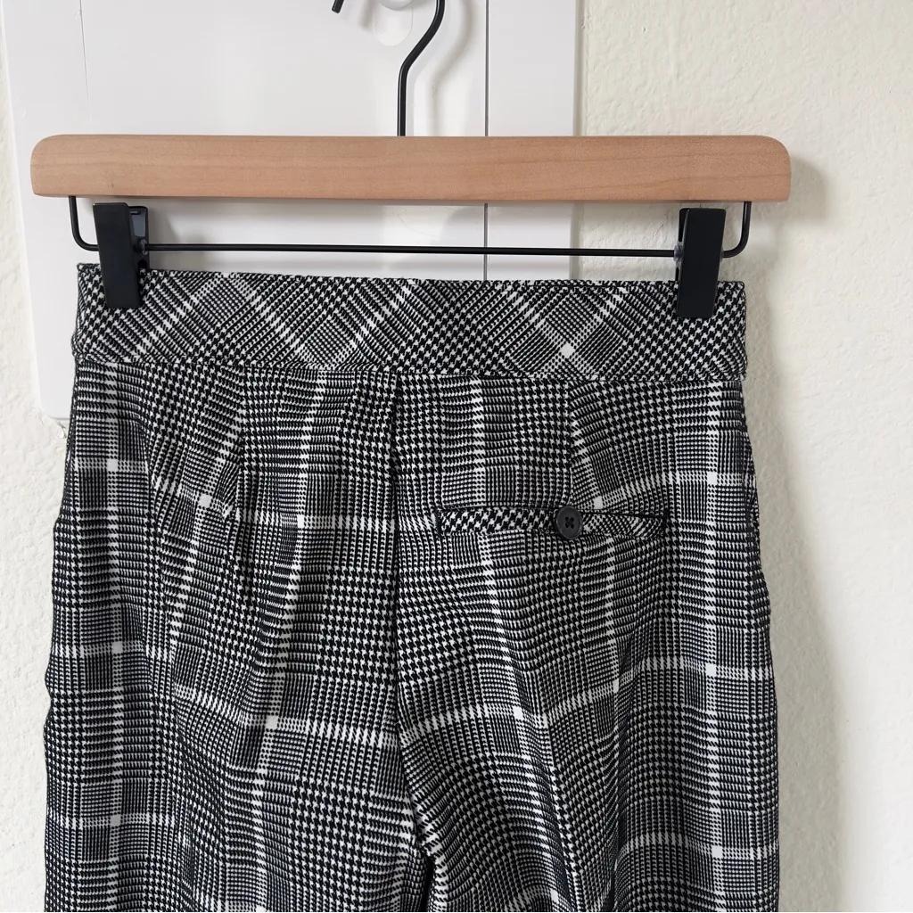 SPANX Ponte Plaid Jacquard Wide Leg Dress Pants 20677R in Black and White - Image 6