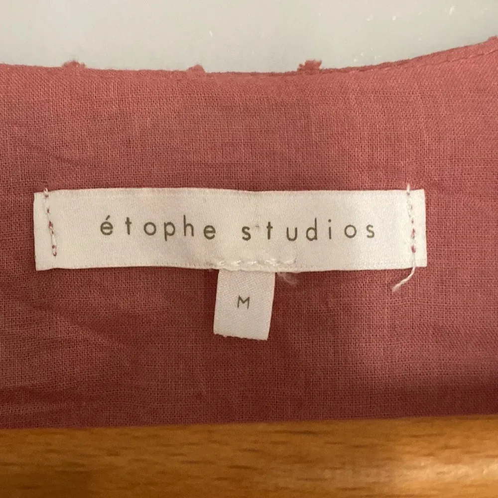 étophe studios Swiss Dot Pink Front Tie Crop Top Size Medium - Image 6