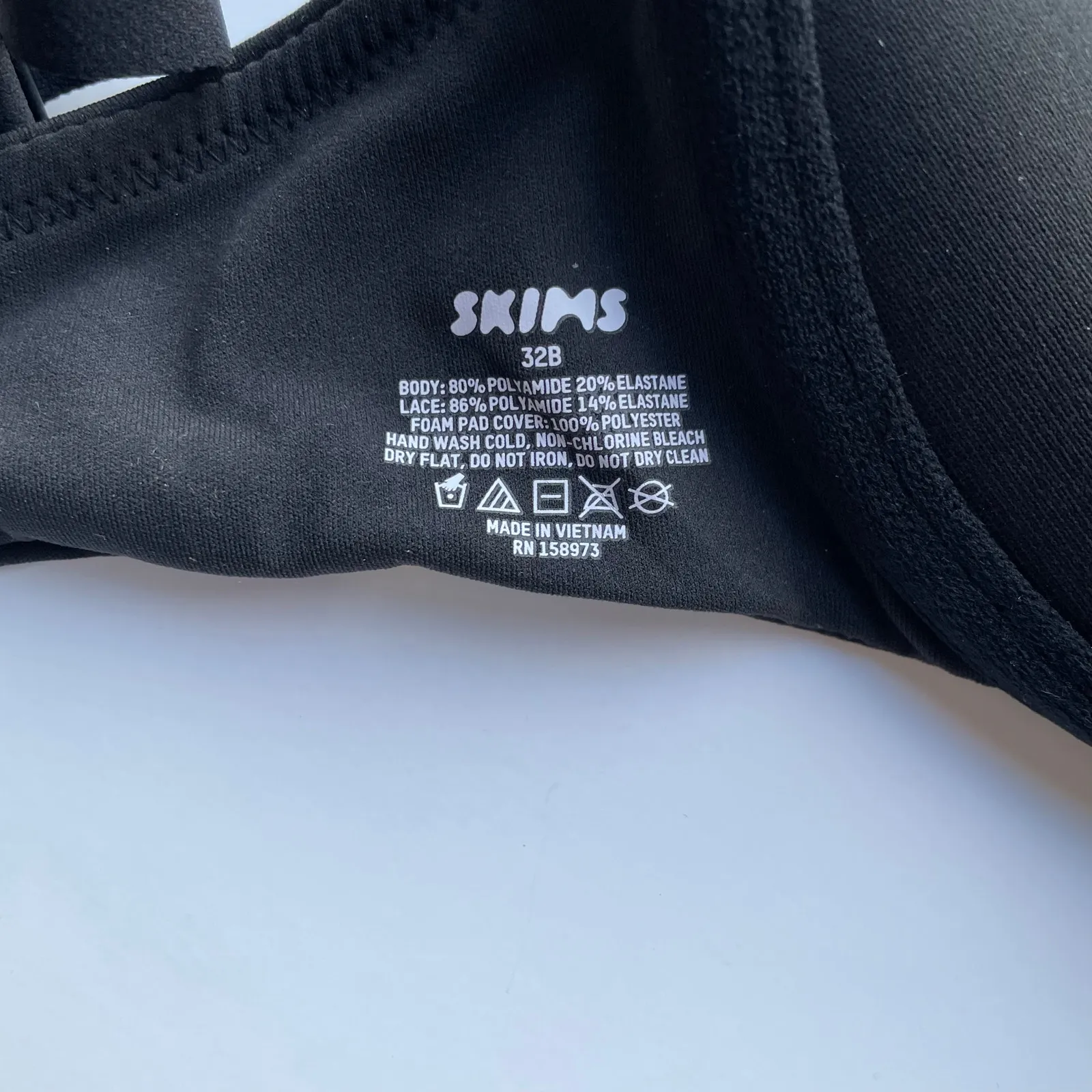 Skims Bra Fits Everybody Lace Push Up Demi Onyx Black Size 32B NEW - Image 6