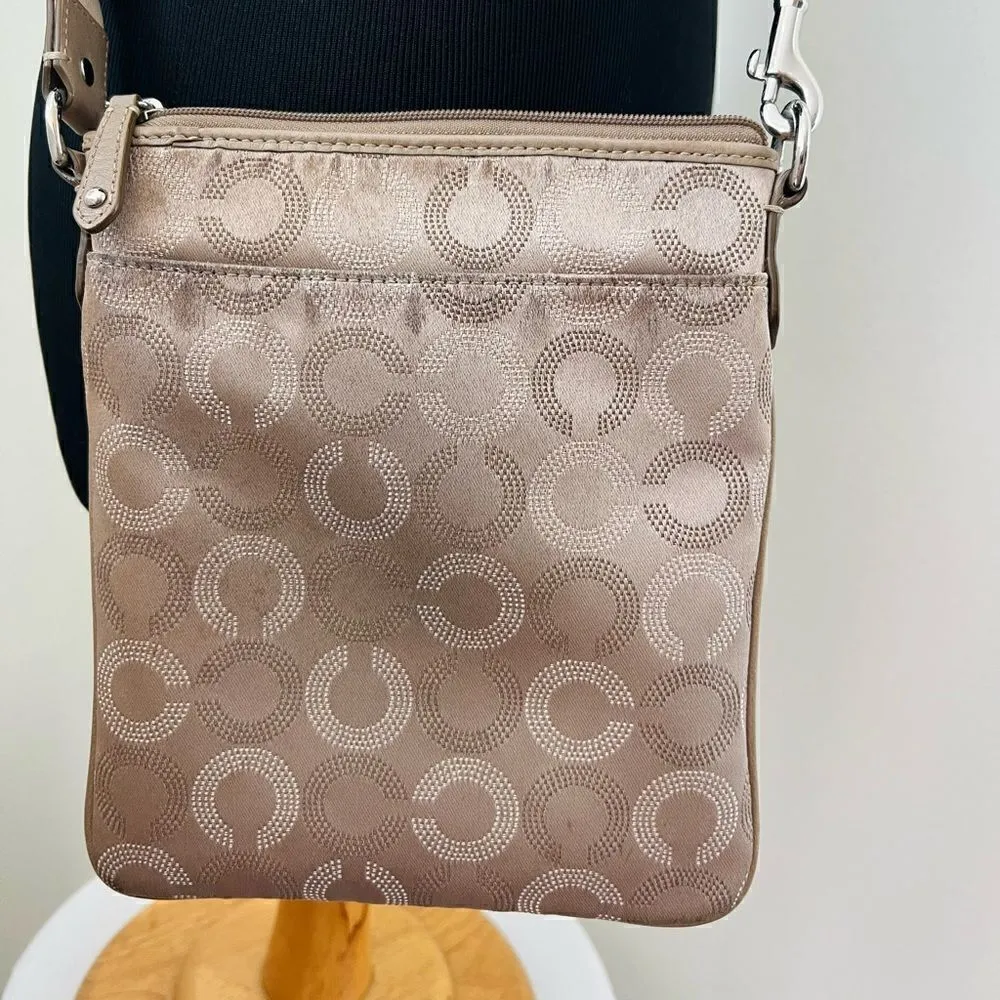 VINTAGE COACH MADISON OP ART CROSSBODY PURSE - Image 6