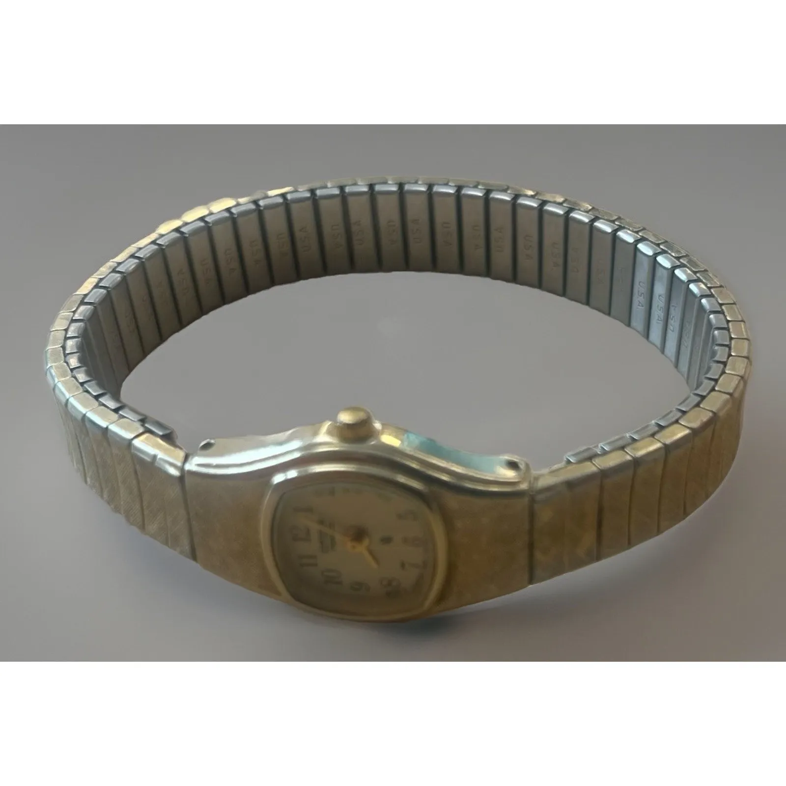 Vintage Citizen Watch Women 17mm Gold Tone 5930-S16717 SMW Needs Battery -NICE! - Image 3