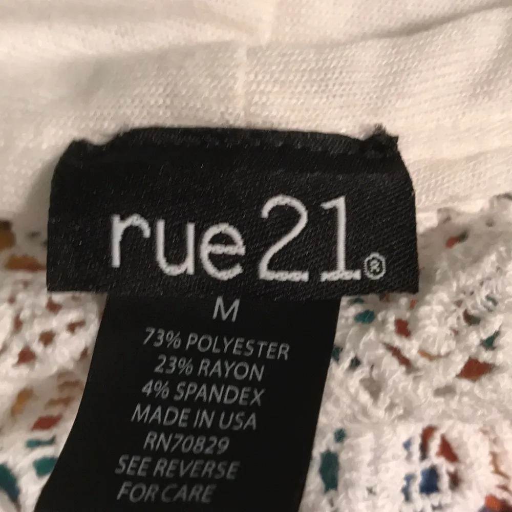 RUE 21 Lace cut out back cardigan - Image 4