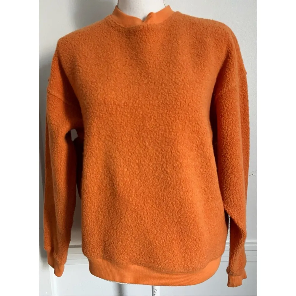 Outdoor Voices • MegaFleece Crewneck Sweatshirt Sunstone Orange - Image 2