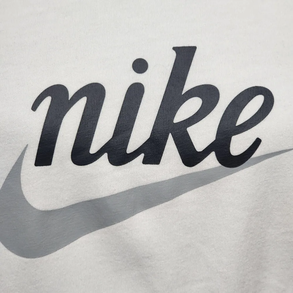 Nike Flamingo Pink Varsity Long Sleeve Cotton Long Sleeve Tee Size Medium - Image 3