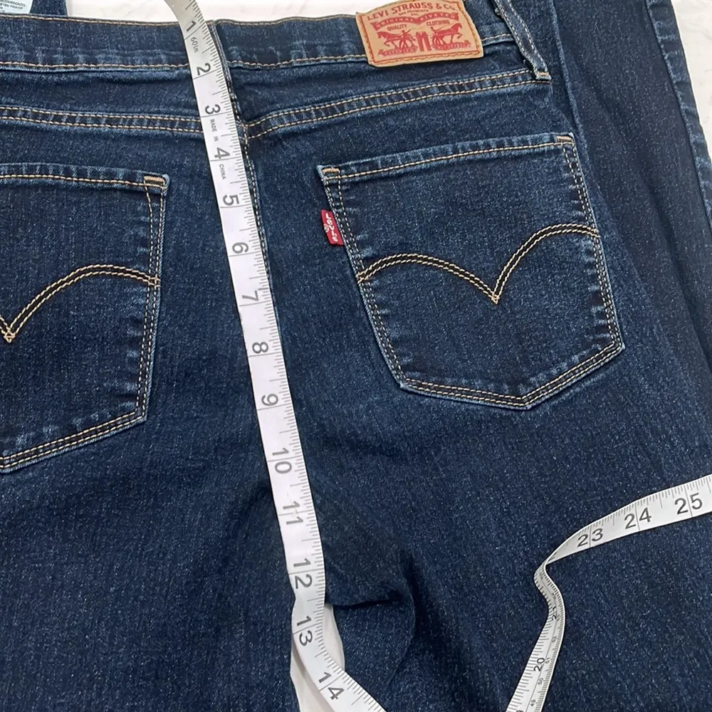 Straight leg Levi’s - Image 6