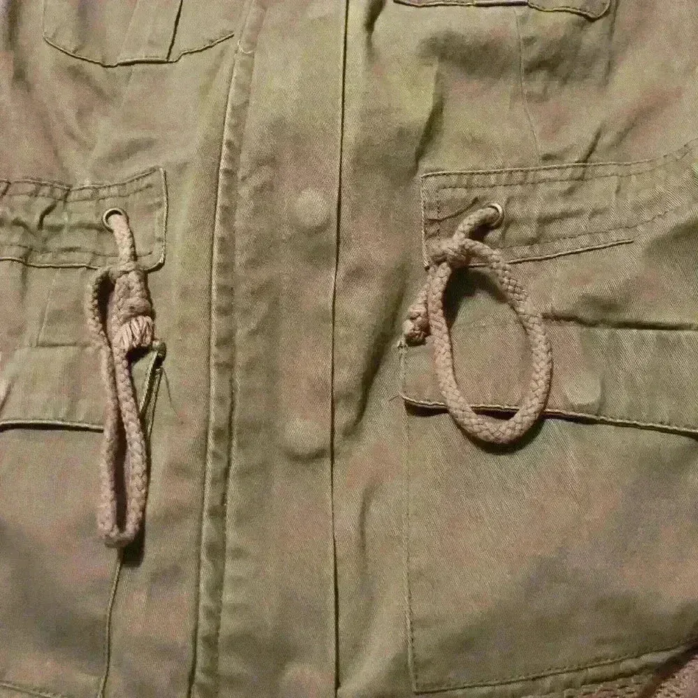 B Sweet‎ green jacket size Medium - Image 8