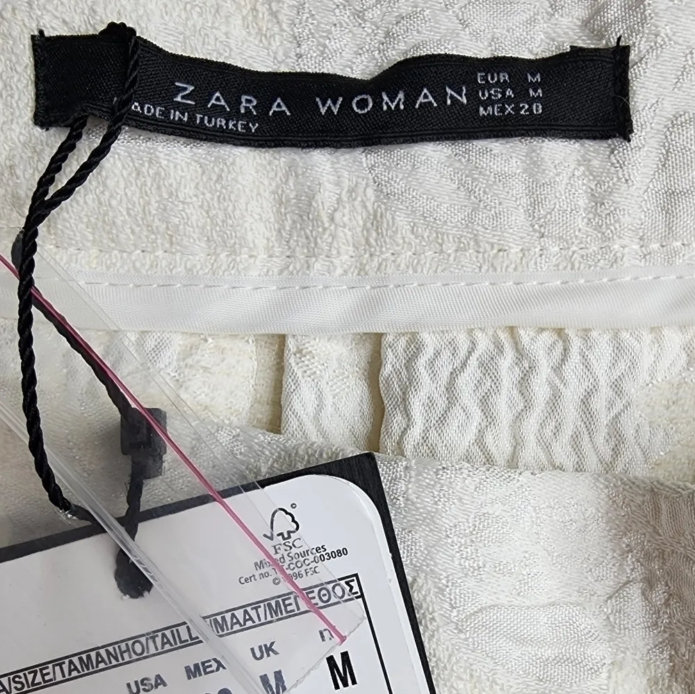 Textured Pleated Full Mini Skirt Size M NWT - Image 6