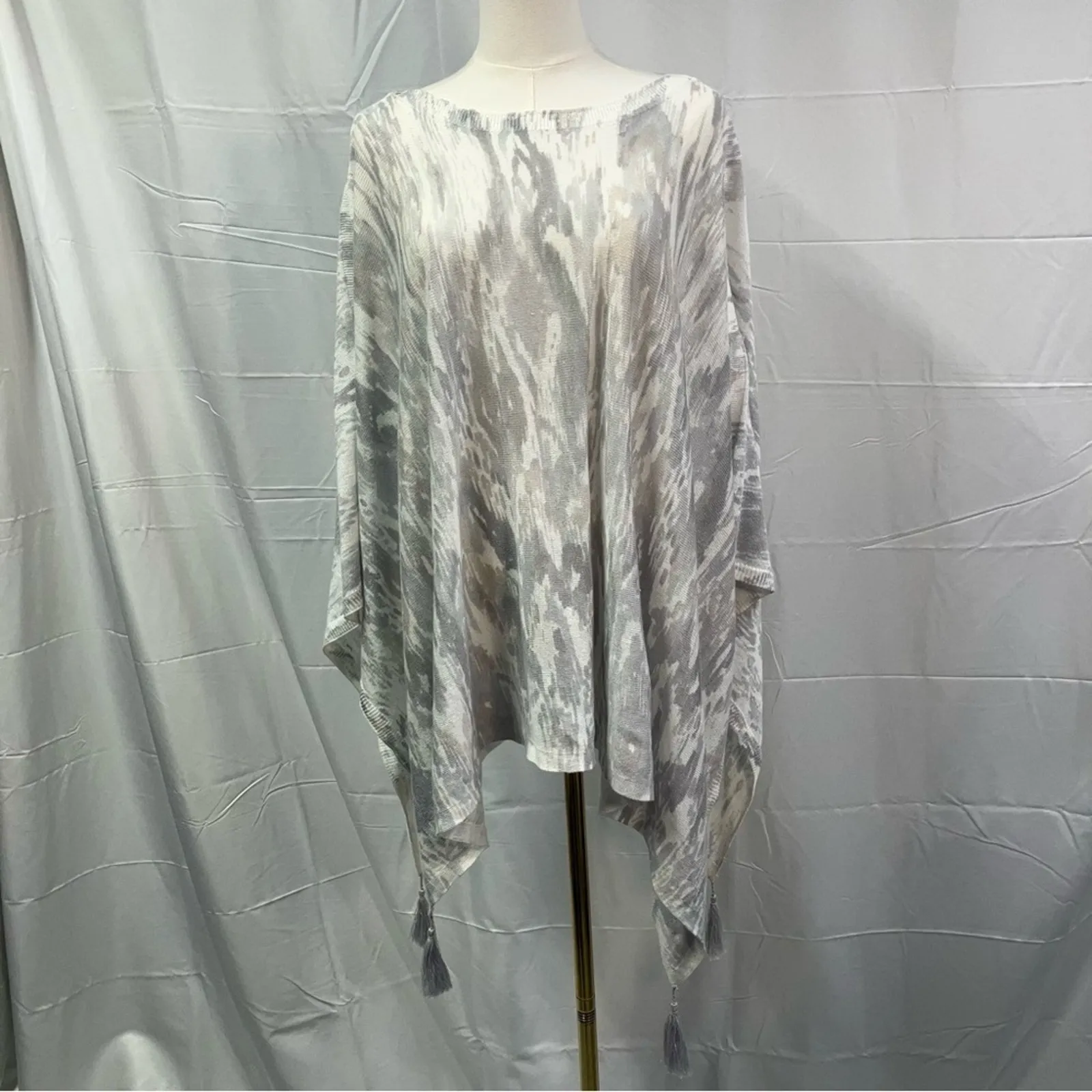 J. Jill Linen Artsy Poncho One Size Coastal Clean Girl Beachy Boho‎ Fringe Gray - Image 2