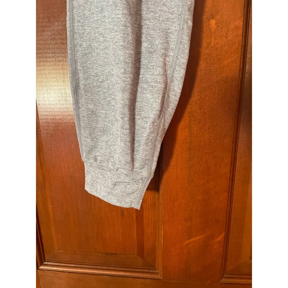 VUORI ultra soft joggers size XS - Image 2