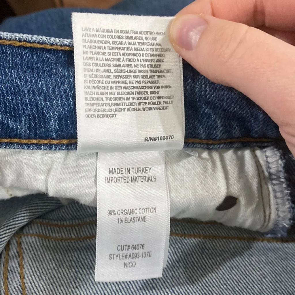 Agolde Nico High Rise Slim Fit Jeans distressed in Cycle wash size 29 - Image 11