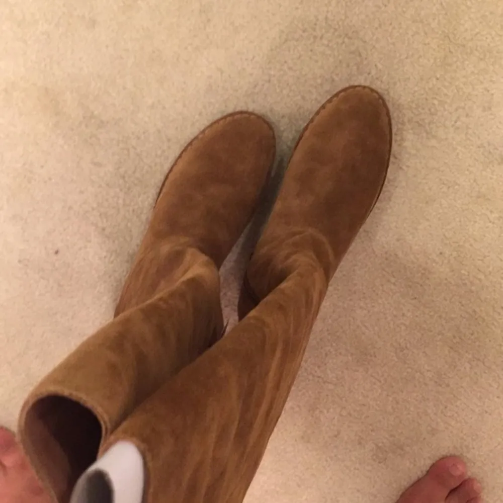 Ugg suede over the knee boots. 7 - Image 10