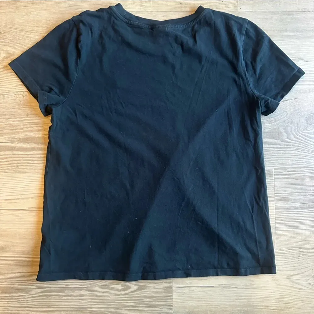 Aritzia TNA Women’s Large Black pink logo T shirt, short sleeve tee 100% cotton - Image 2