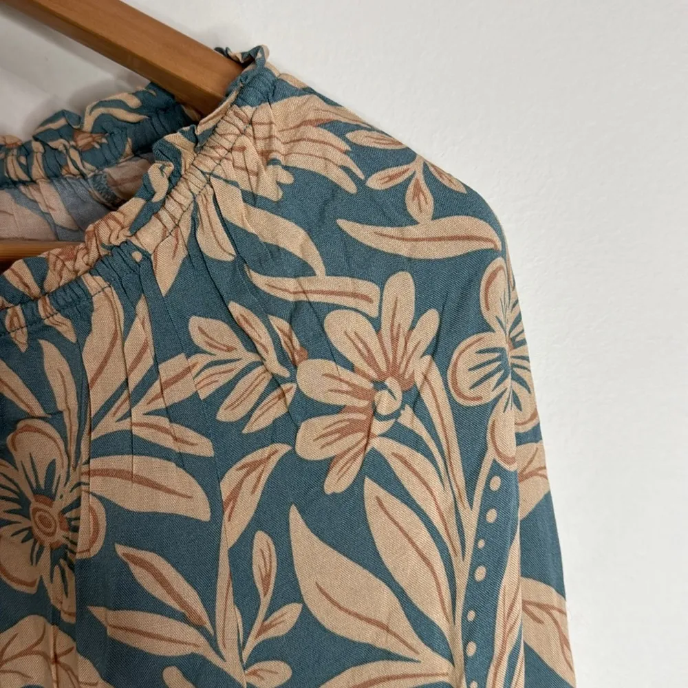 Patrons of Peace Blue Tan Ruffled Floral Print Long Sleeve Blouse size S - Image 5