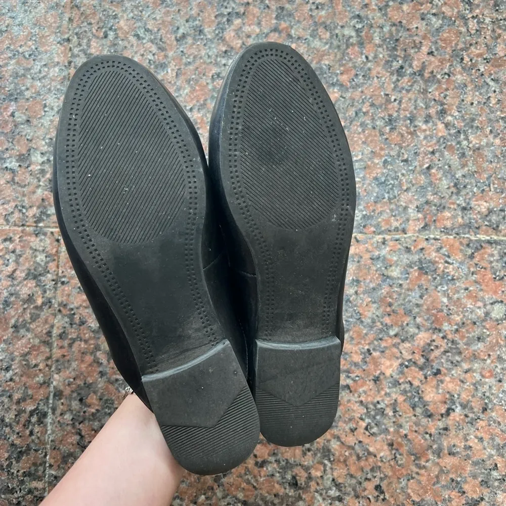 Steve Madden  Women’s Kandi Black Leather Mules - Image 5