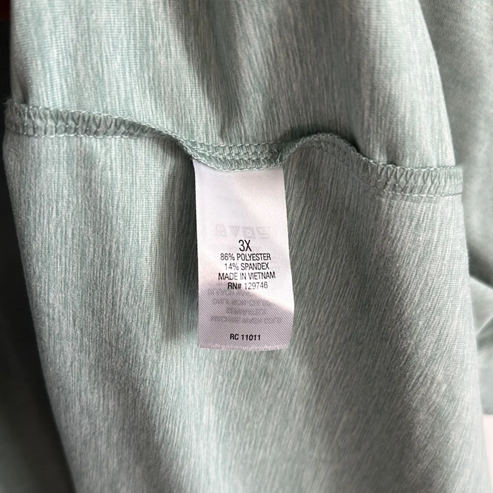 Relaxed Fit Sage Green T - Image 6