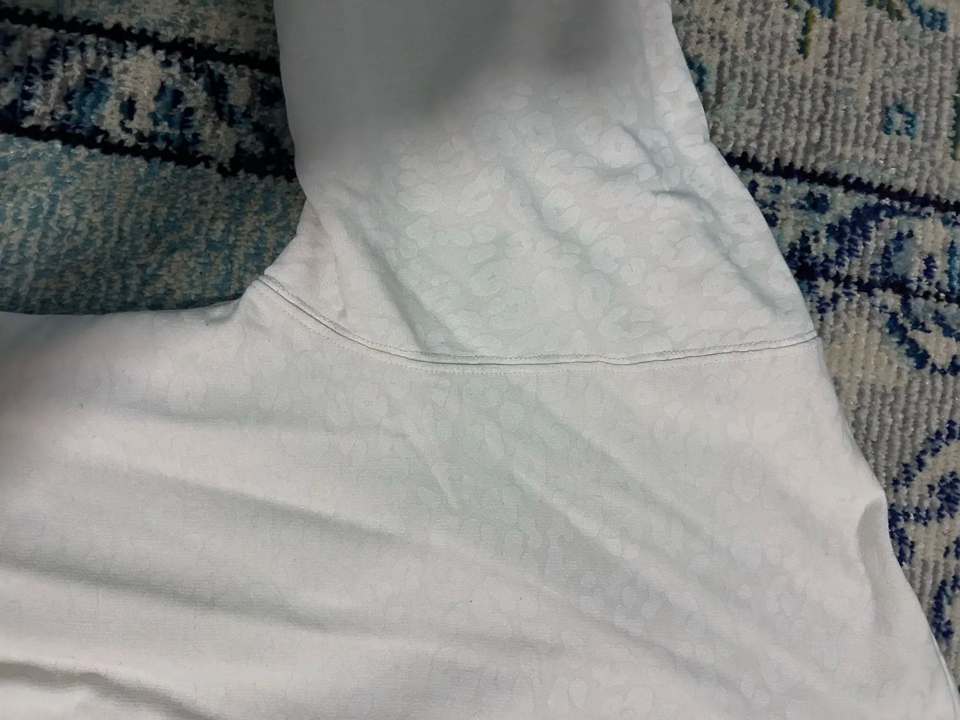 Z Supply Sweatshirt - Image 4