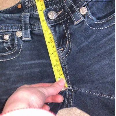 Signature Skinny Crop Jeans Dark Wash 24 - Image 9