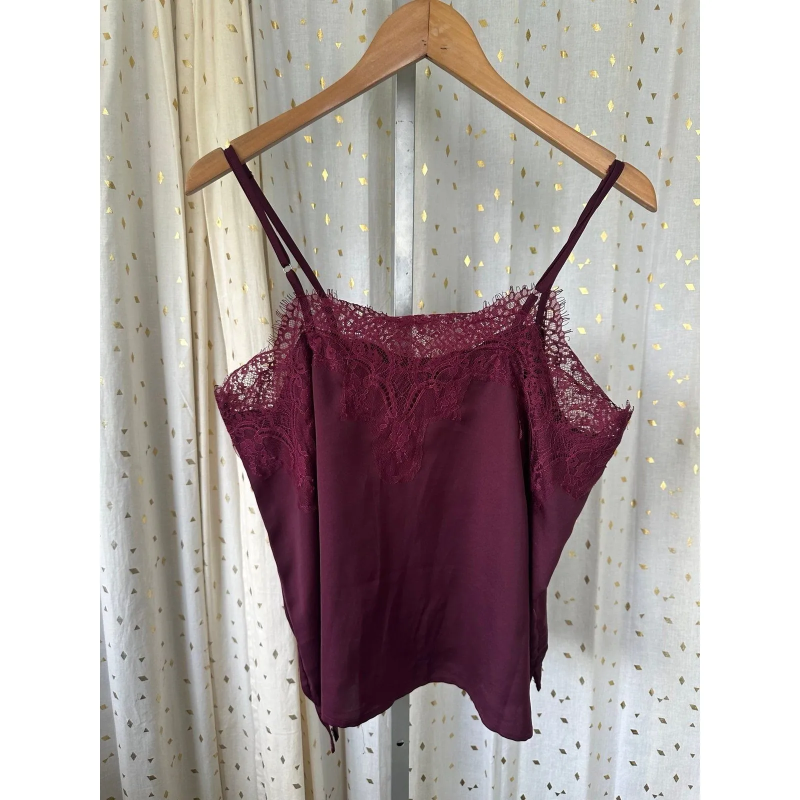 Lulu’s Women's Maddox Burgundy Satin Eyelash Lace Adjustable Straps Cami XL - Image 4