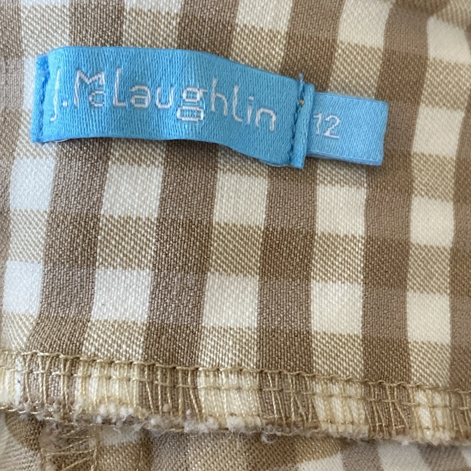 J McLaughlin Women's 12 Shorts Tan Gingham Bermuda Stretch - Image 4