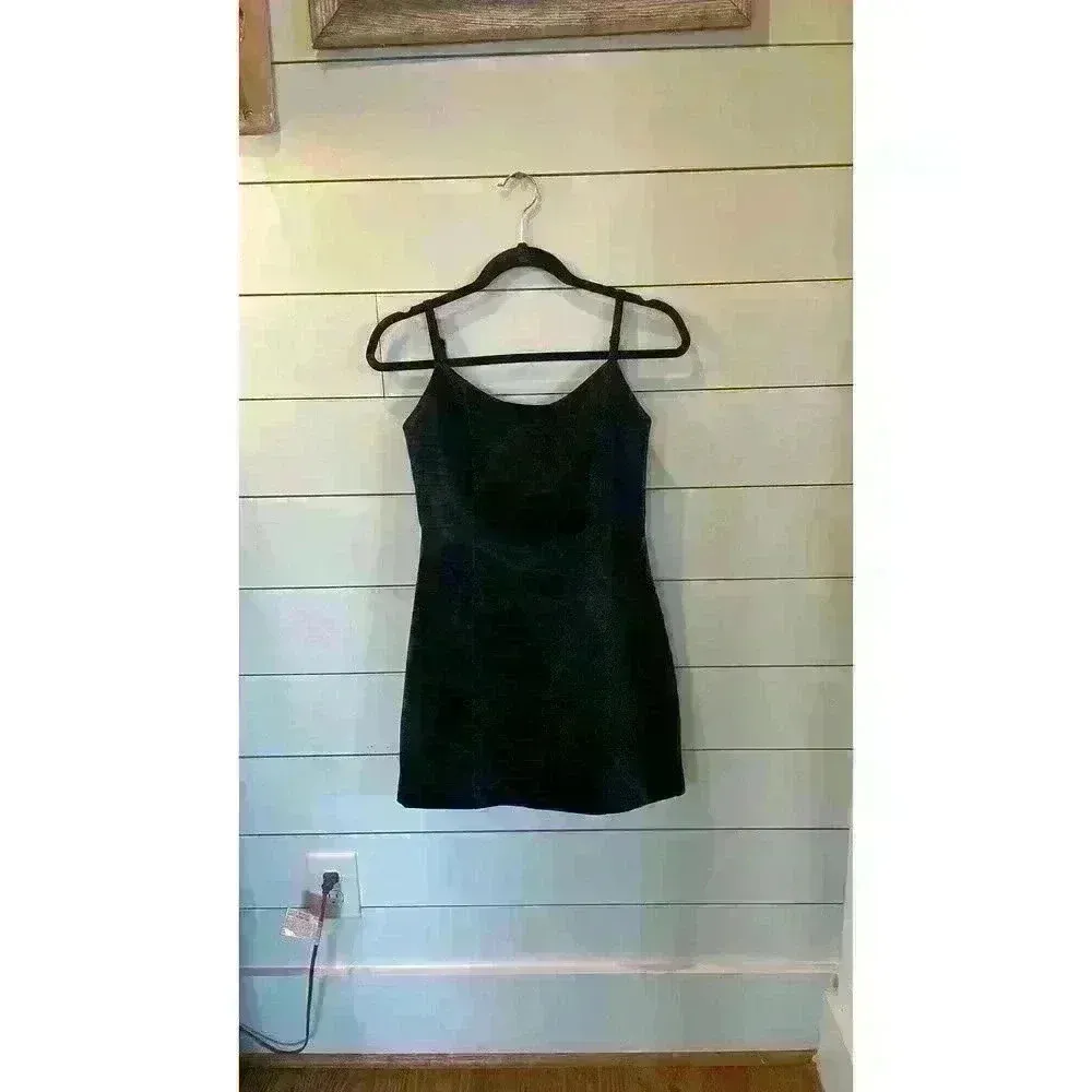 NWT Misha Hildegard Croc Embossed Faux Leather Mini Dress, size 6 Black - Image 4