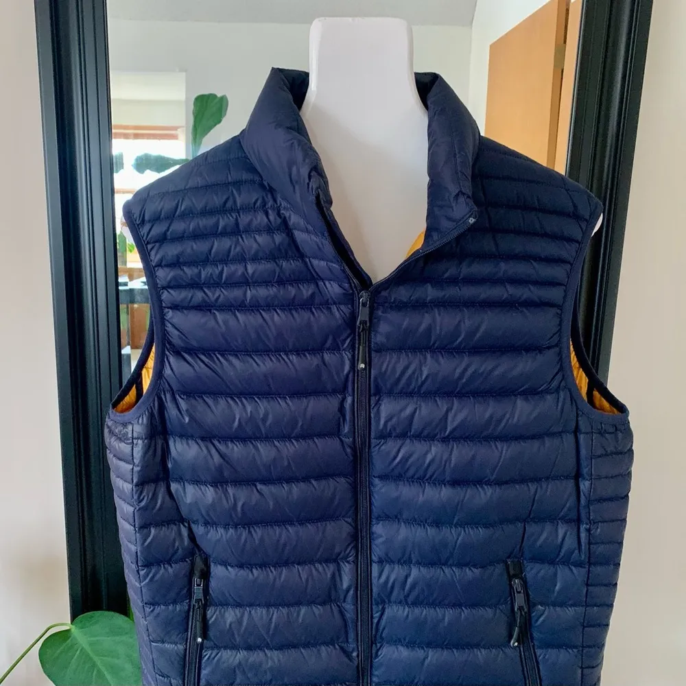 Solaris Packable Down Vest - Image 2