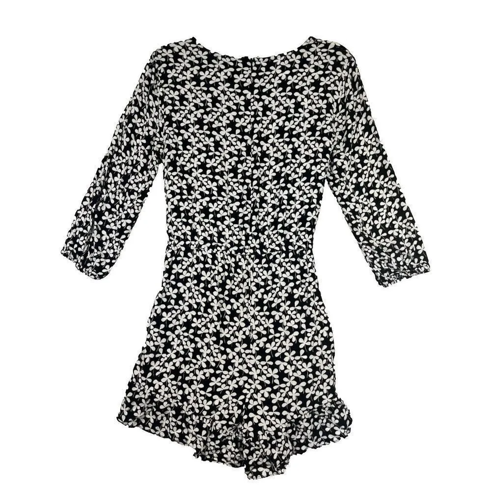 Who What‎ Wear Romper Shorts Ruffle Black White Clover Floral Size Medium - Image 2