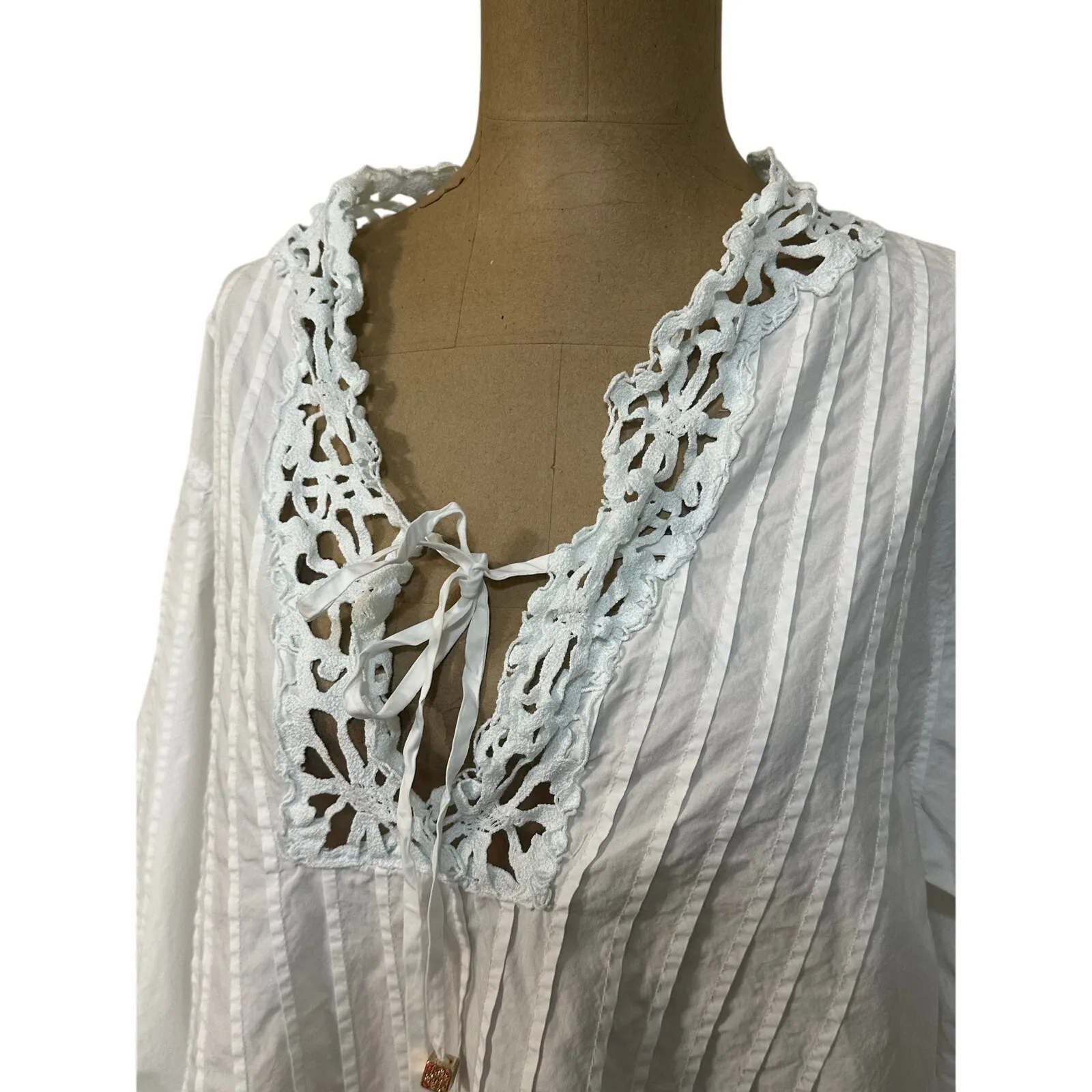 Sandro Mini Dress White Cotton Pintuck Lace Detail Long Sleeve size Small - Image 6