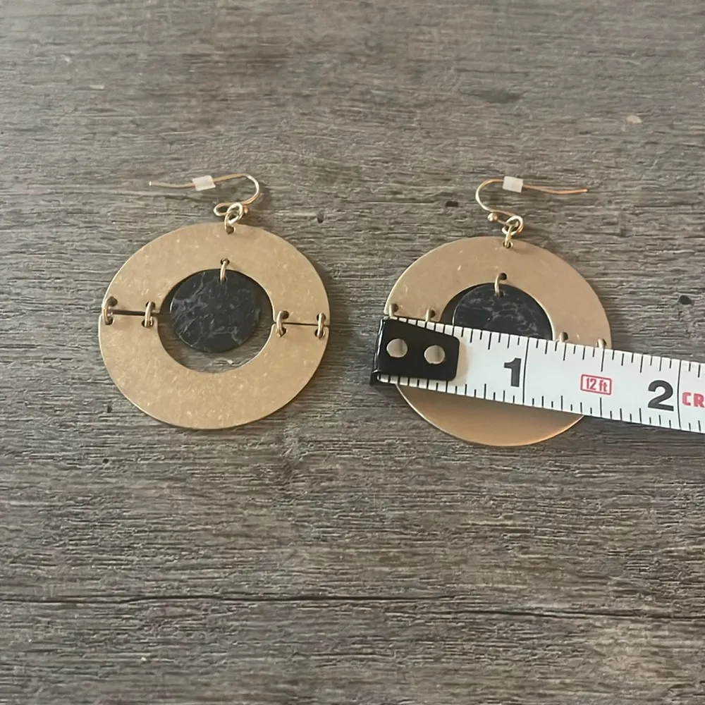 Universal Thread Brass Tone Statement Dangle Earrings w/ Dark Blue Stone - Image 2