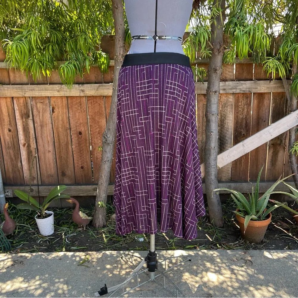 Calvin Klein Midi Flare Skirt size M - Image 7