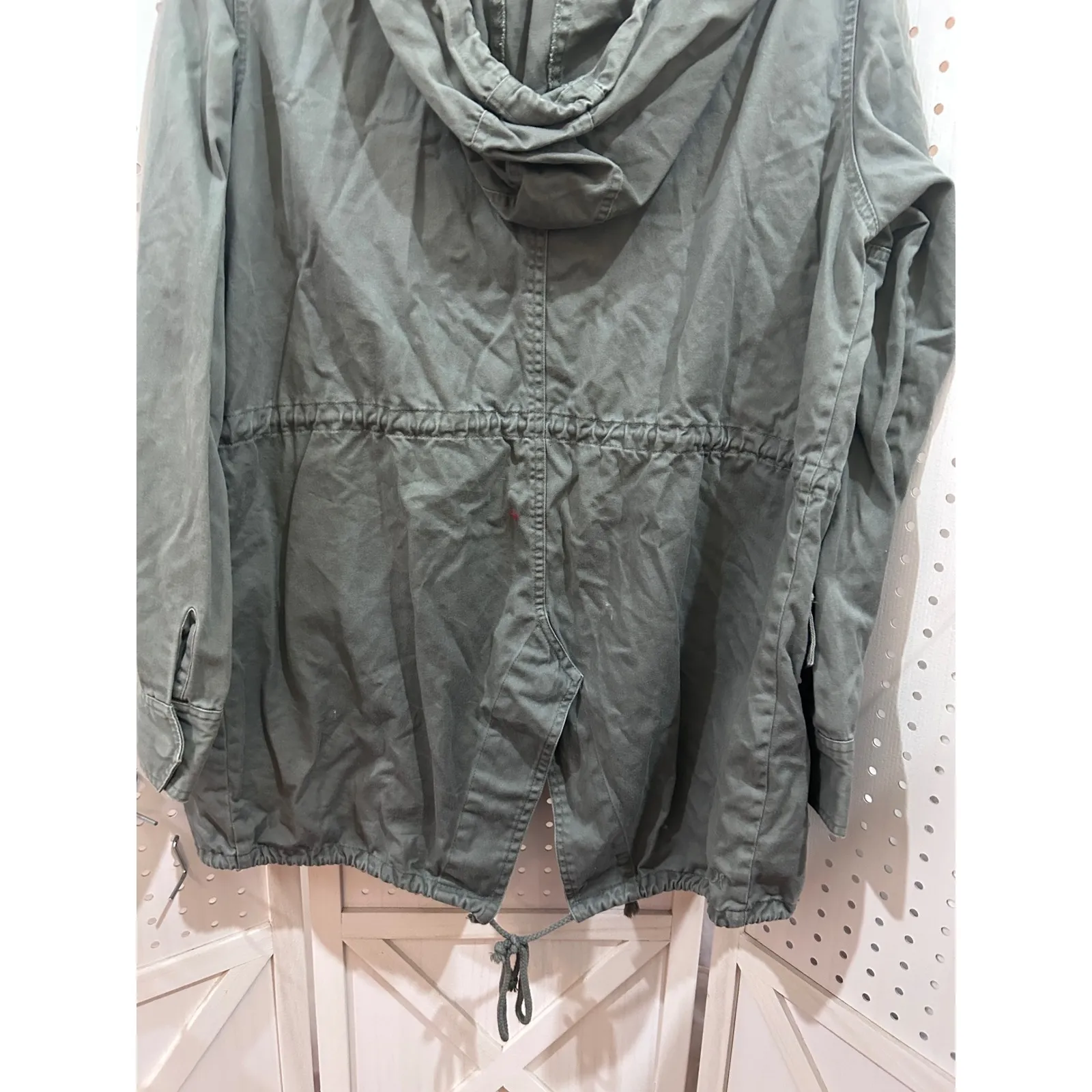 Utility Jacket Olive Green Cargo Pockets Drawstring Hooded Lightweight Casual - Image 9