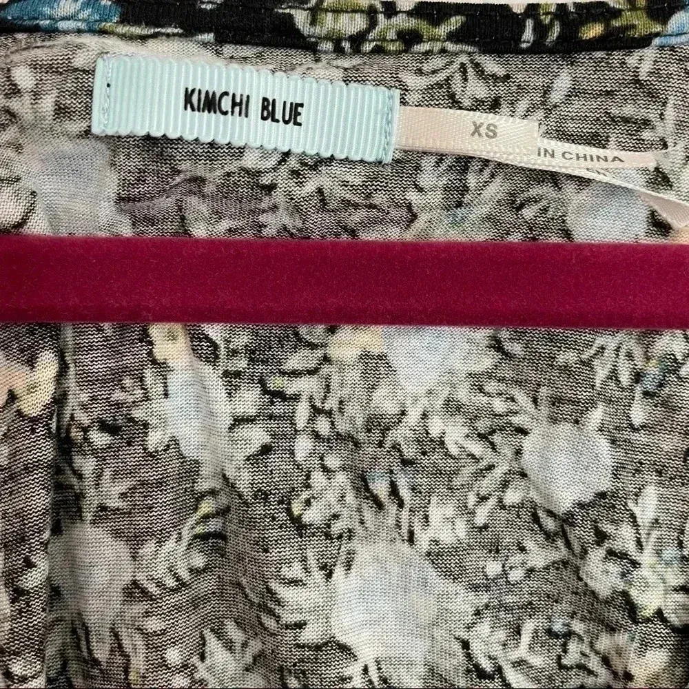 Urban Outfitters Kimchi Blue Black Floral Romper Sleeveless Ties - Image 4