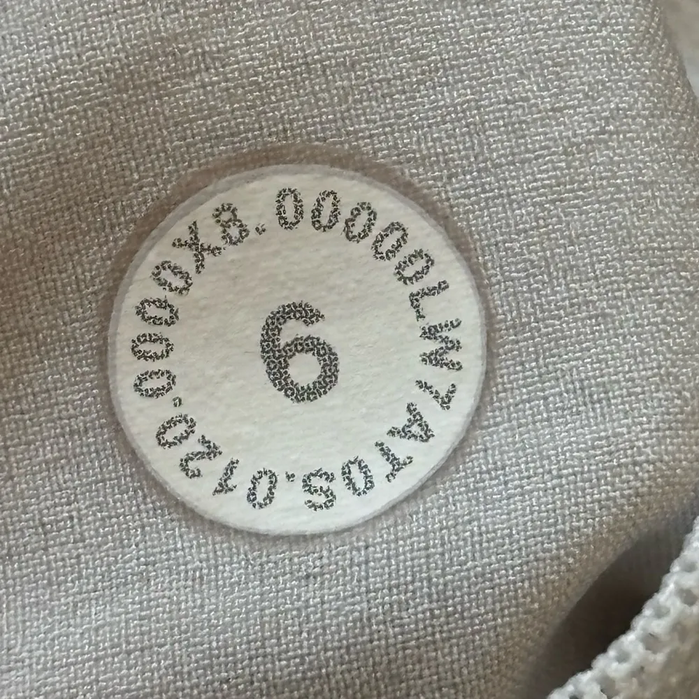 Lululemon On The Fly Short *2.5" - Image 3