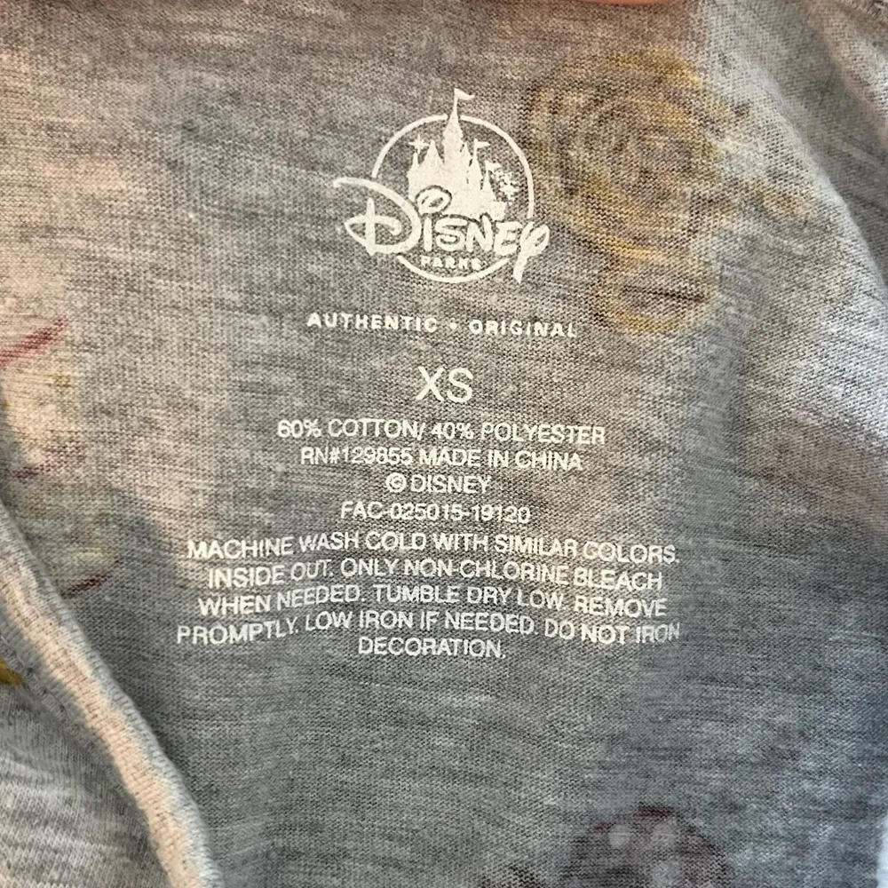 Disney Parks Exclusive Snacks Treats Food Icons Print Gray Shirt Top Size XS - Image 5