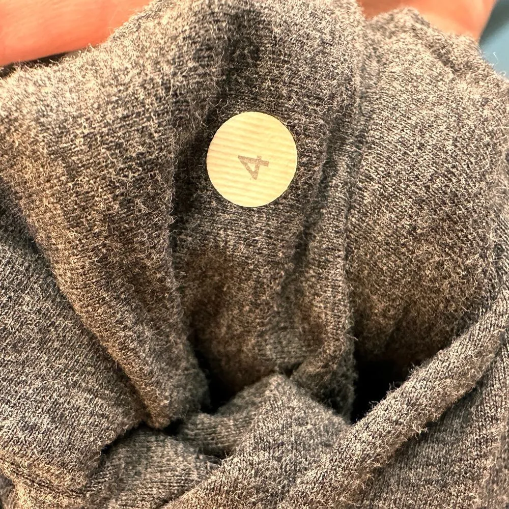 Lululemon Athletica Grey Pull Over Hoodie Sweatshirt Size 4 - Image 12