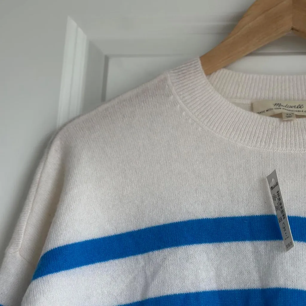 Madewell Cashmere Oversized Crewneck Sweater in Heather Blue Sky, Size X-Small - Image 3