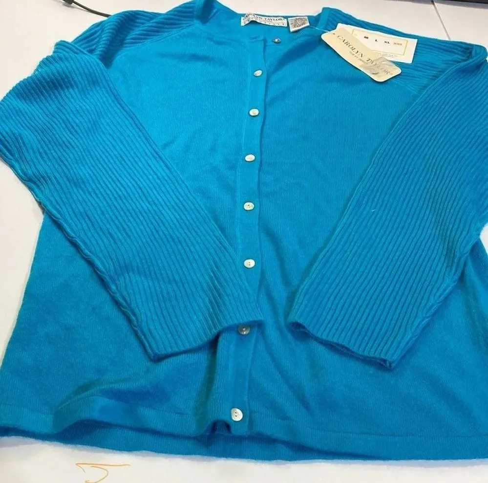 Carolyn Taylor women’s sweater S/C - Image 12